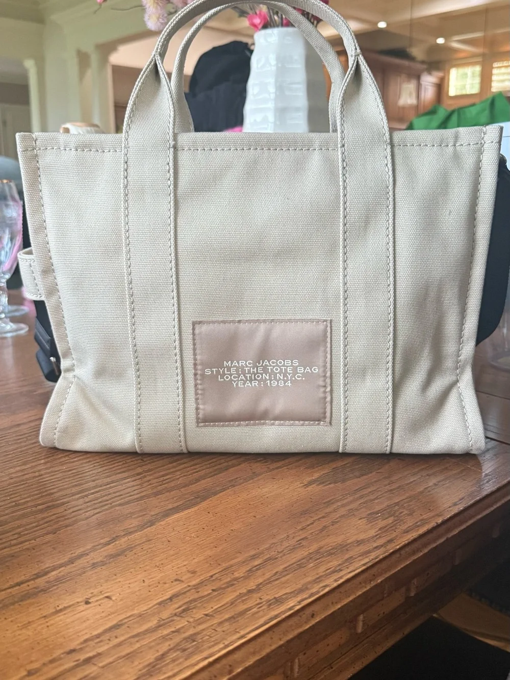 Marc Jacobs Medium Beige Canvas Tote - Picture 4 of 5